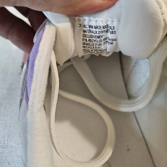 The Children's Place Girl's Star Colorblock Low Top Sneaker - Size 3 - Picture 6 of 7